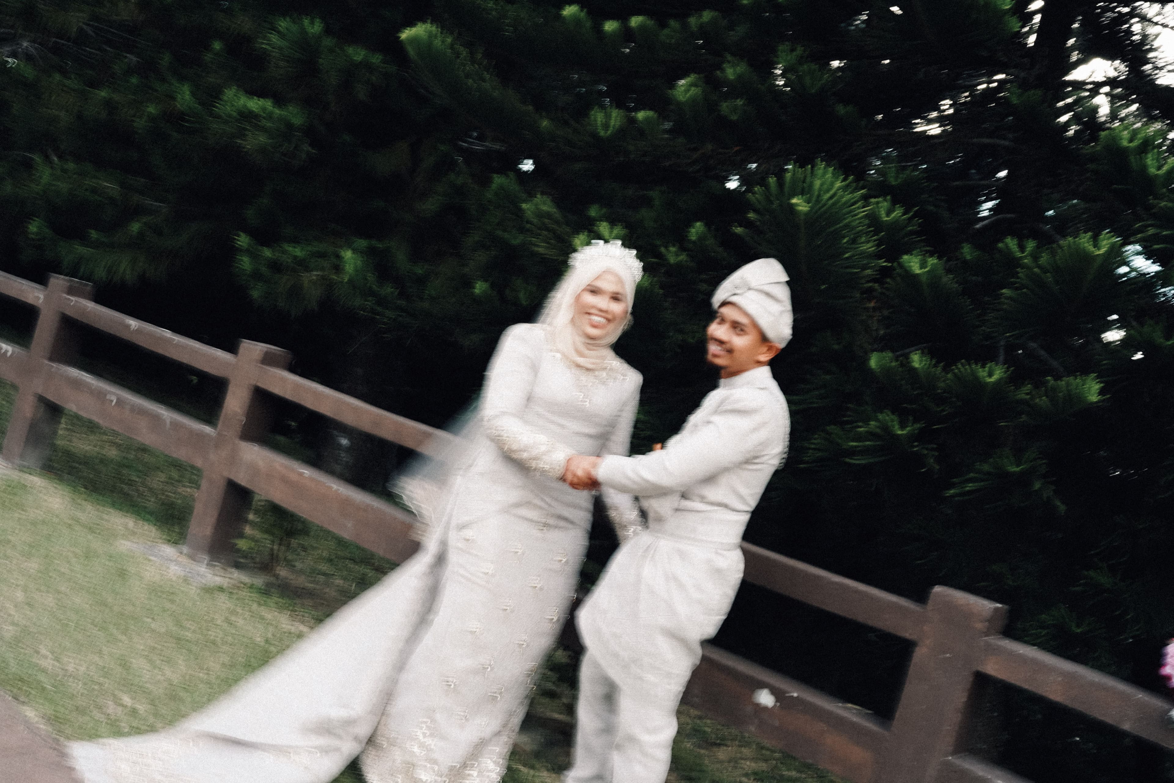 Wedding story in shadows and light